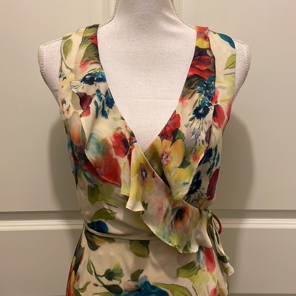 Haute Hippie Ruffle Wrap Dress in Floral Print, NWT - Picture 4 of 16